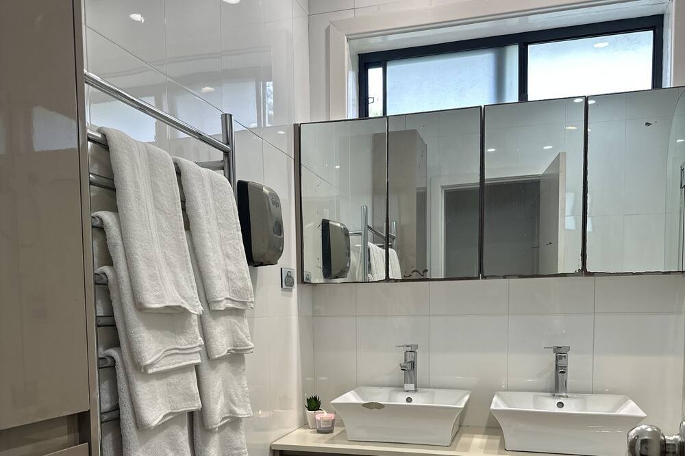 Photo of Bathroom in Ermington