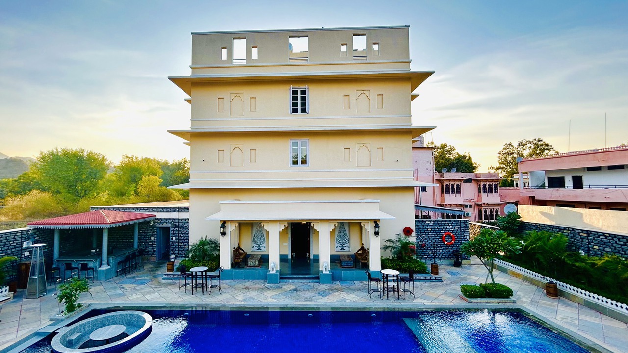 Photo of Outdoor in Desuri
