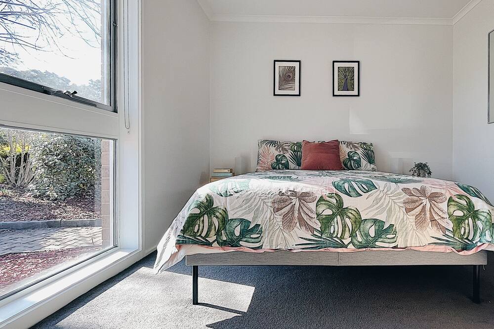 Photo of Bedroom in Kaleen