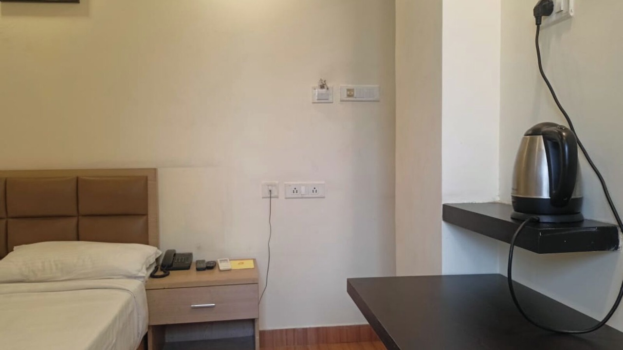 Photo of Bedroom in Ballygunge
