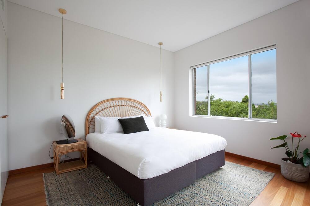 Photo of Others in Bellevue Hill