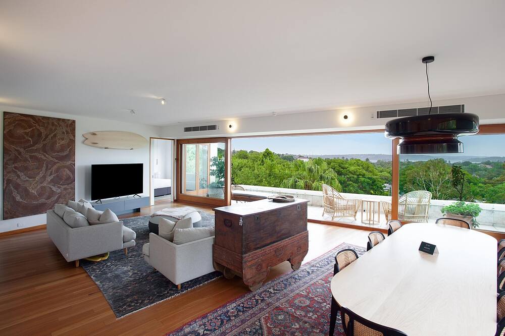 Photo of Others in Bellevue Hill