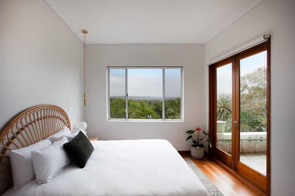 Photo of Others in Bellevue Hill