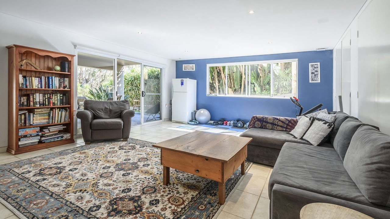 Photo of Livingroom in Macmasters Beach