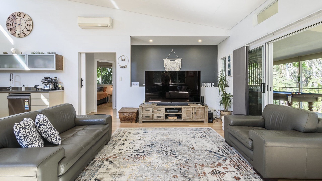 Photo of Livingroom in Macmasters Beach