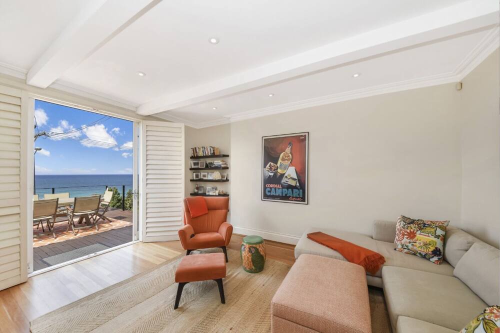 Photo of Livingroom in Bronte