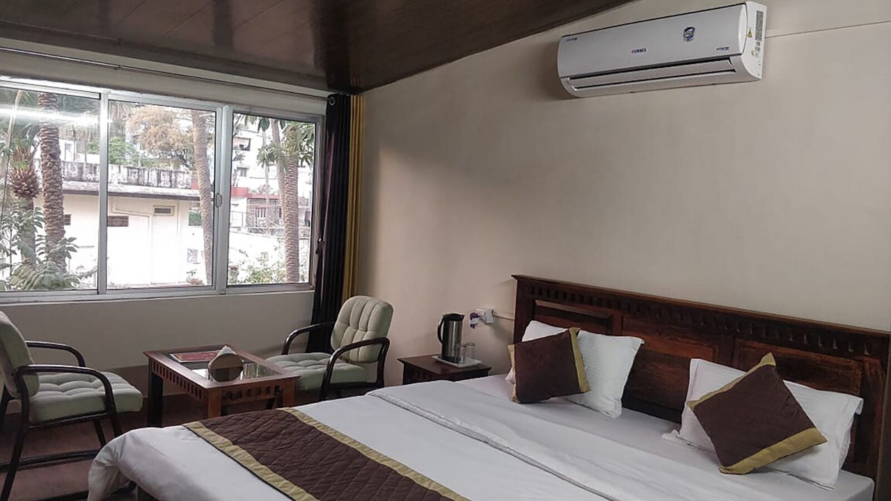 Photo of Bedroom in Mount Abu