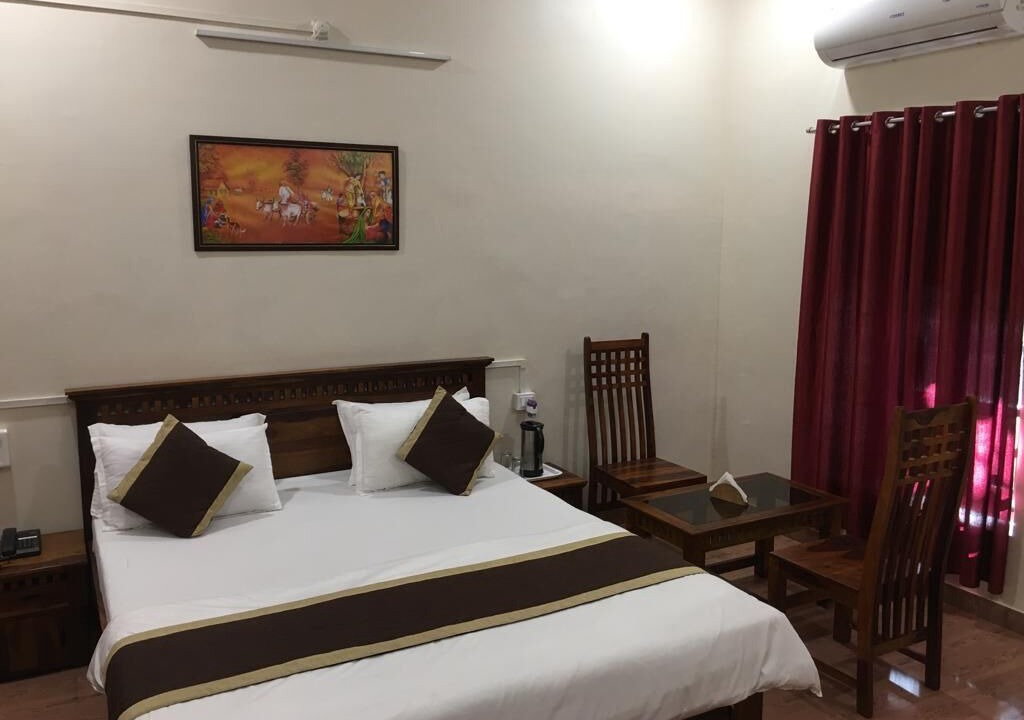 Photo of Bedroom in Mount Abu