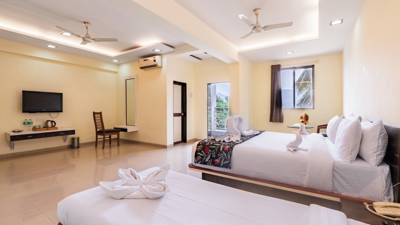 Photo of Bedroom in Lonavala