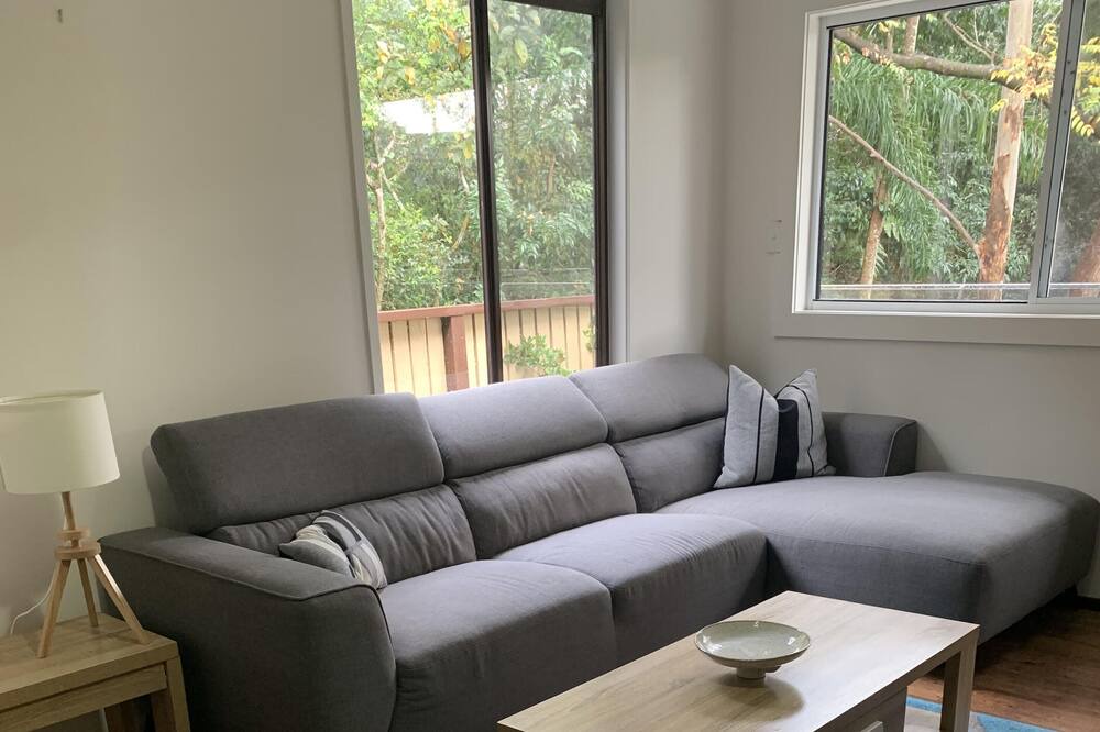 Photo of Livingroom in Point Clare