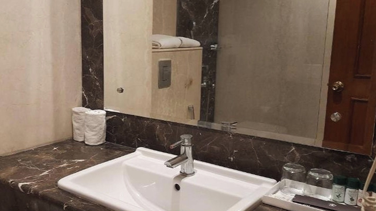 Photo of Bathroom in Barakhamba