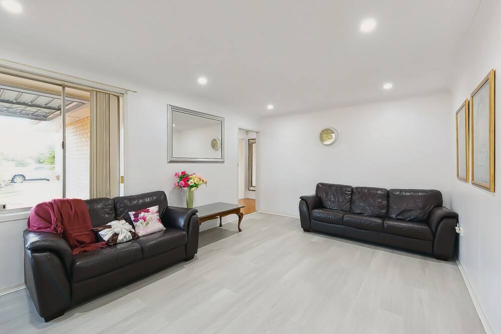 Photo of Livingroom in Werrington