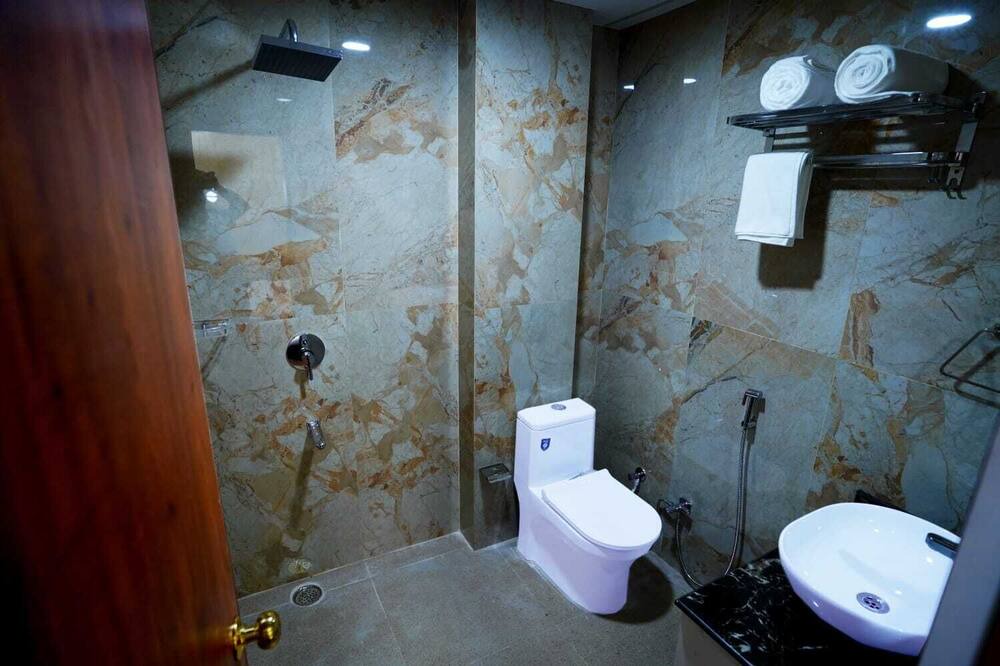 Photo of Bathroom in Alambagh