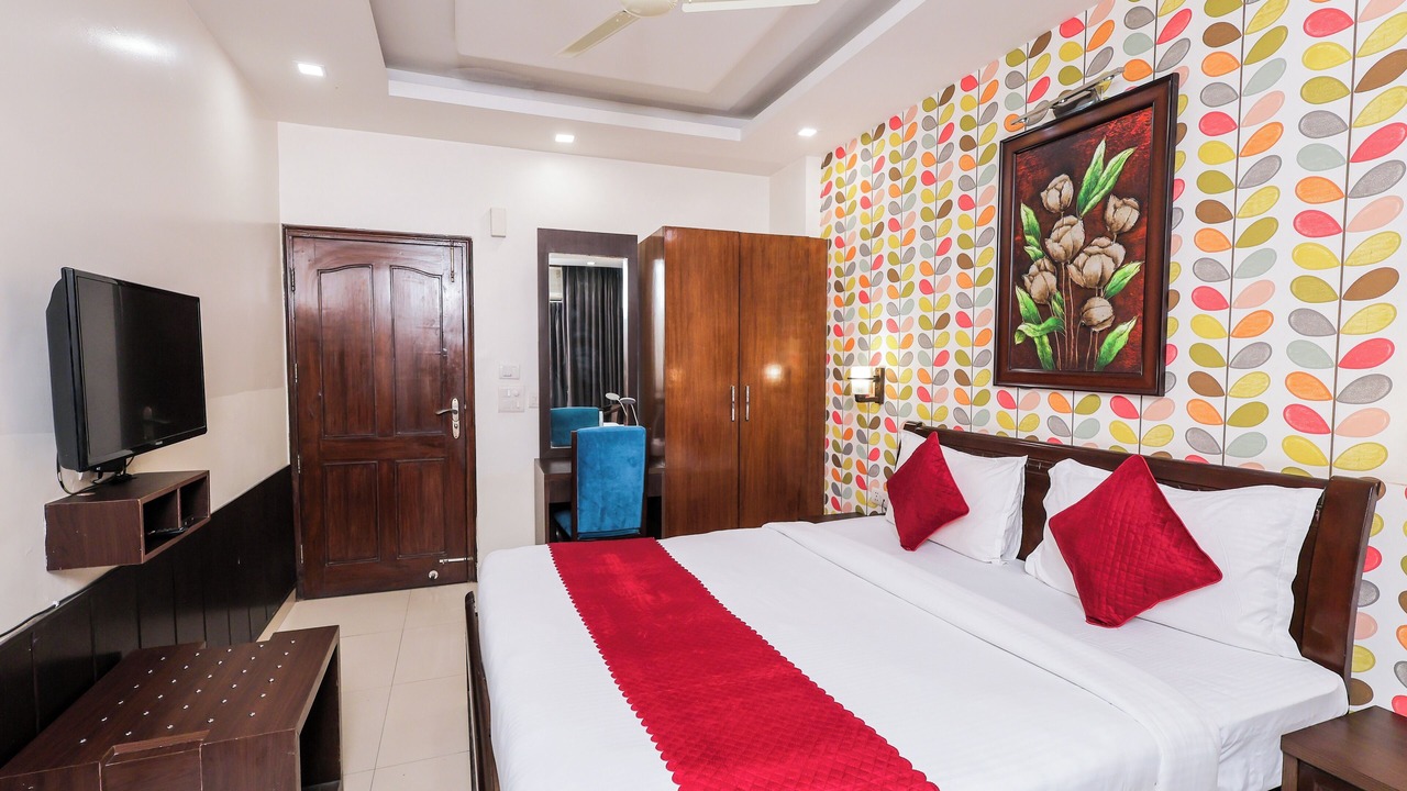 Photo of Bedroom in DLF City