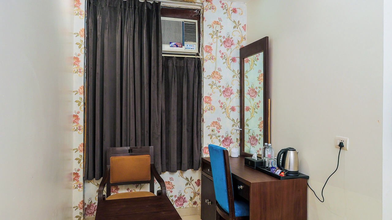 Photo of Bedroom in DLF City
