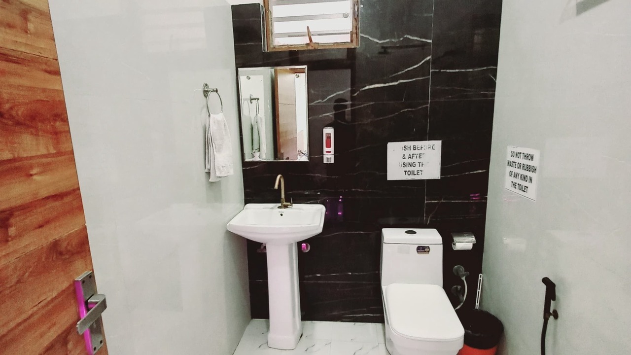 Photo of Bathroom in Basai