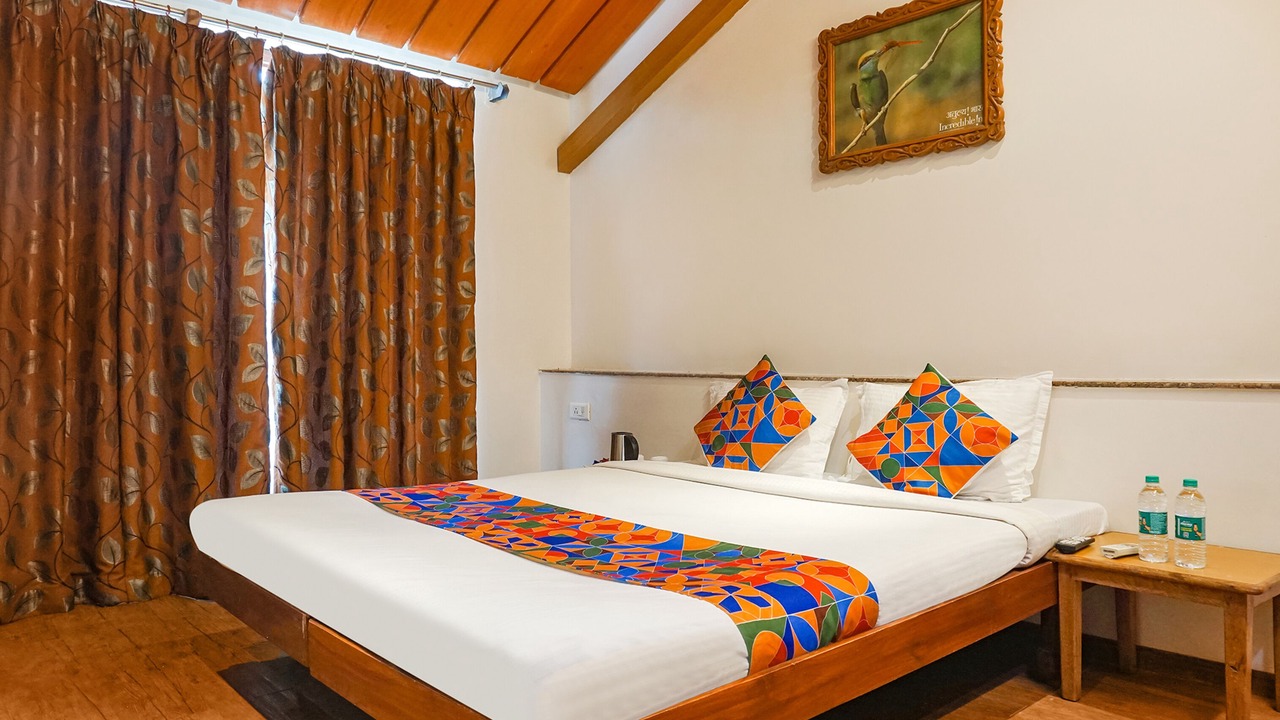 Photo of Bedroom in Maliwada