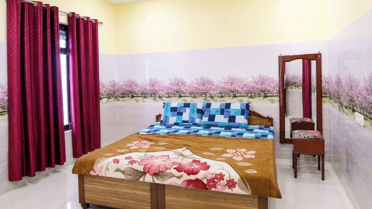 Photo of Bedroom in Khatima