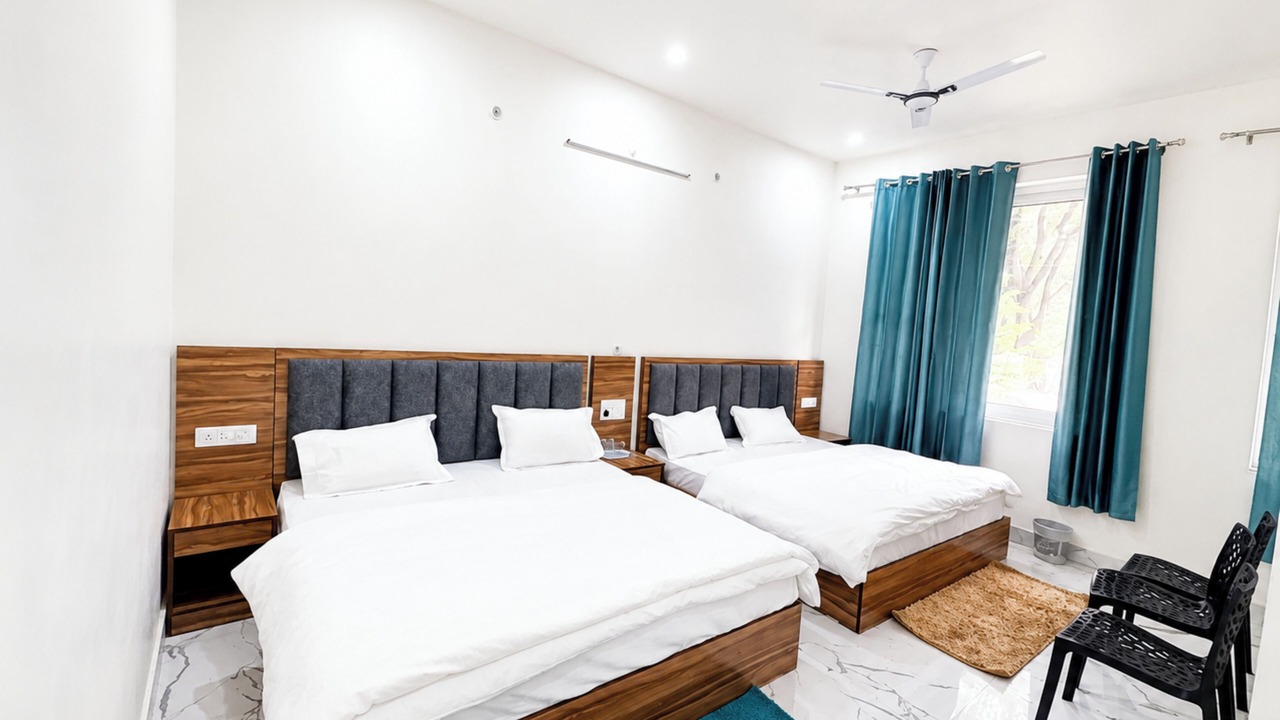 Photo of Bedroom in Gangotri