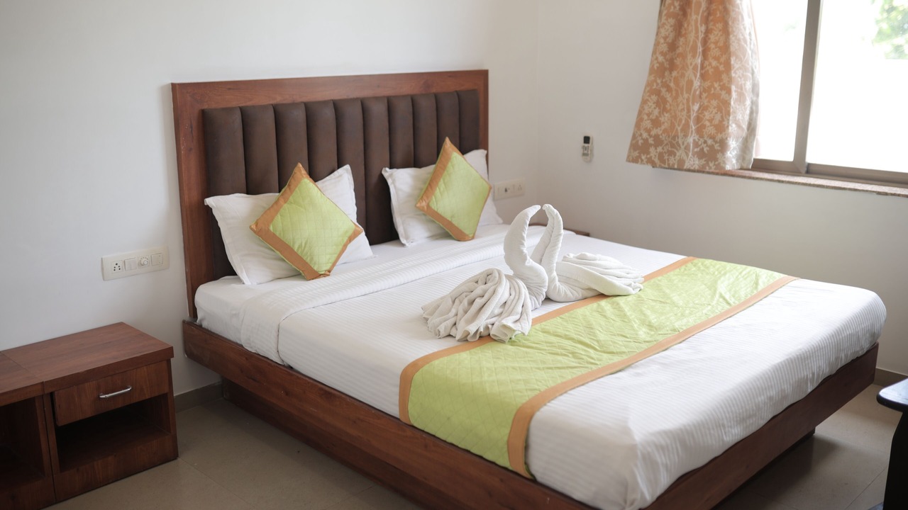 Photo of Bedroom in Dharampur