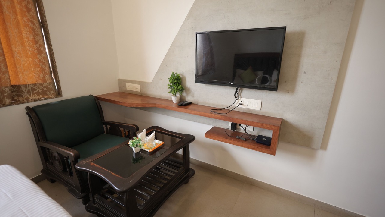 Photo of Bedroom in Dharampur