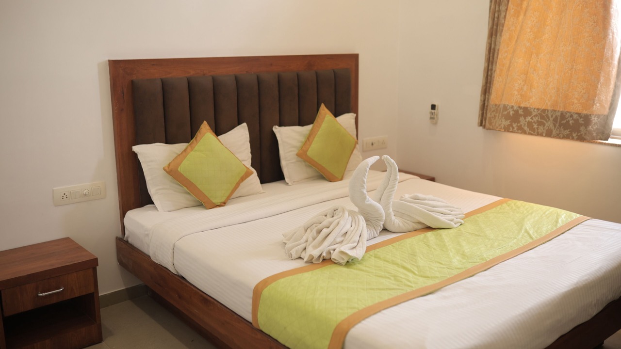 Photo of Bedroom in Dharampur