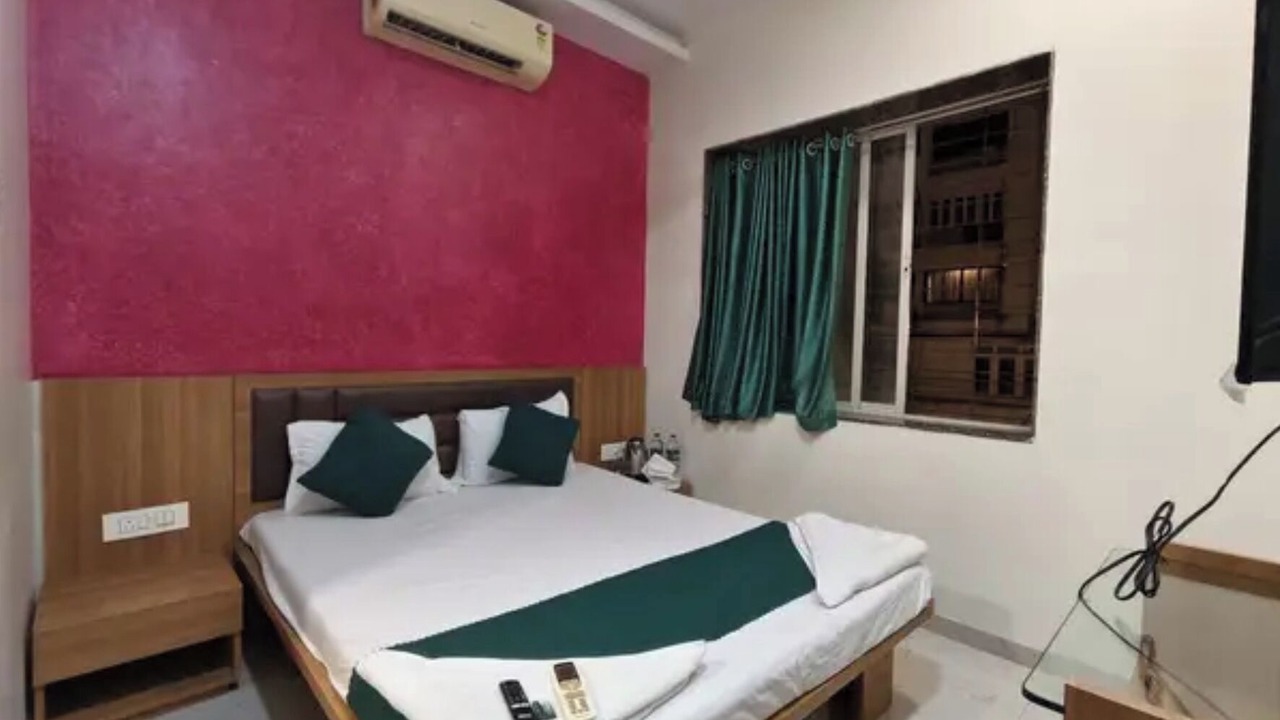 Photo of Bedroom in Pen