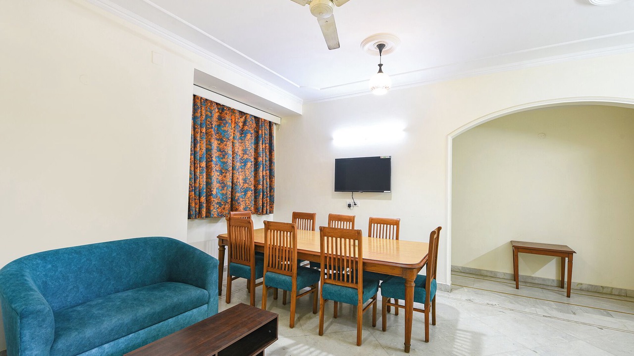 Photo of Bedroom in DLF City