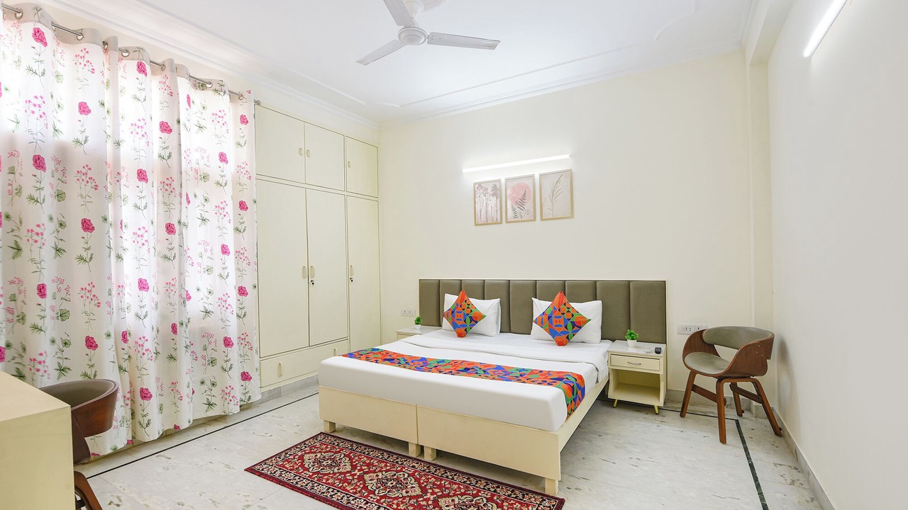 Photo of Bedroom in DLF City
