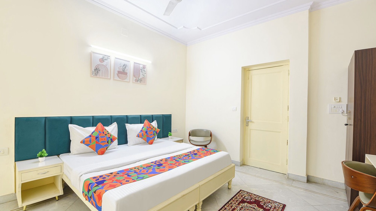 Photo of Bedroom in DLF City