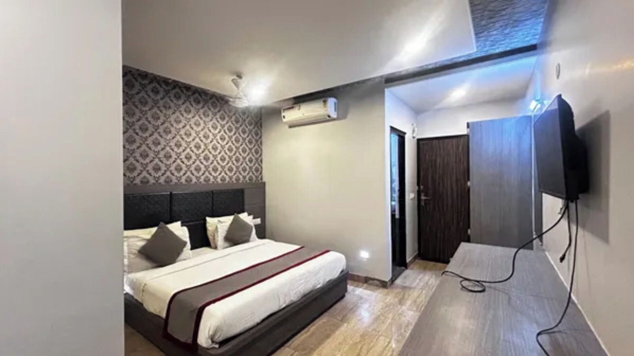 Photo of Bedroom in Malviya Nagar