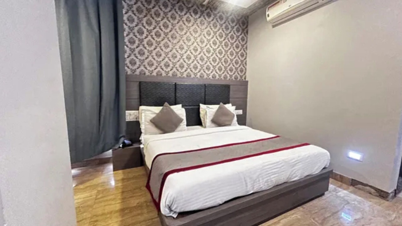 Photo of Bedroom in Malviya Nagar