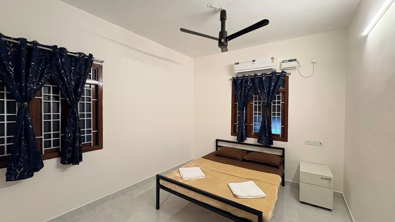 Photo of Bedroom in Nanganallur