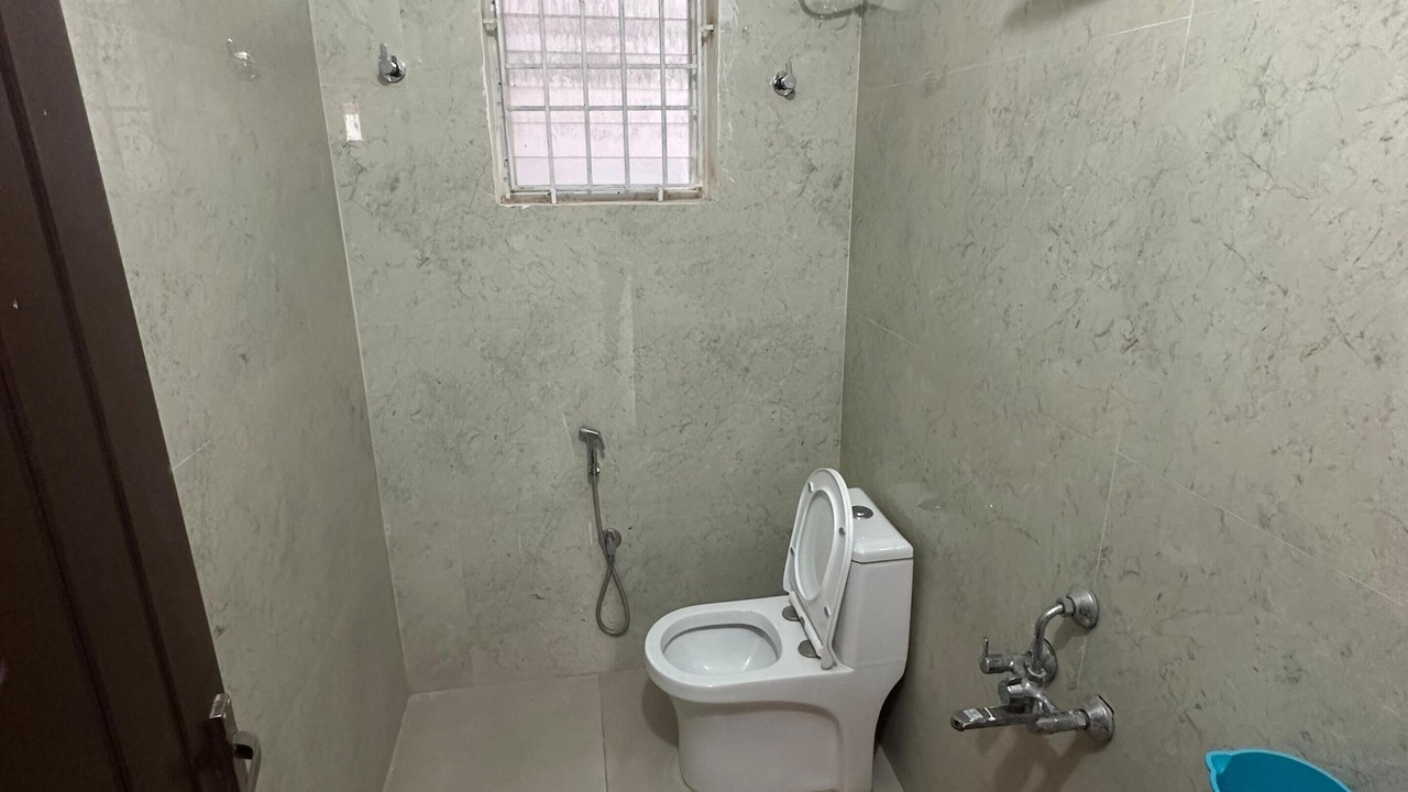 Photo of Bathroom in Mogappair