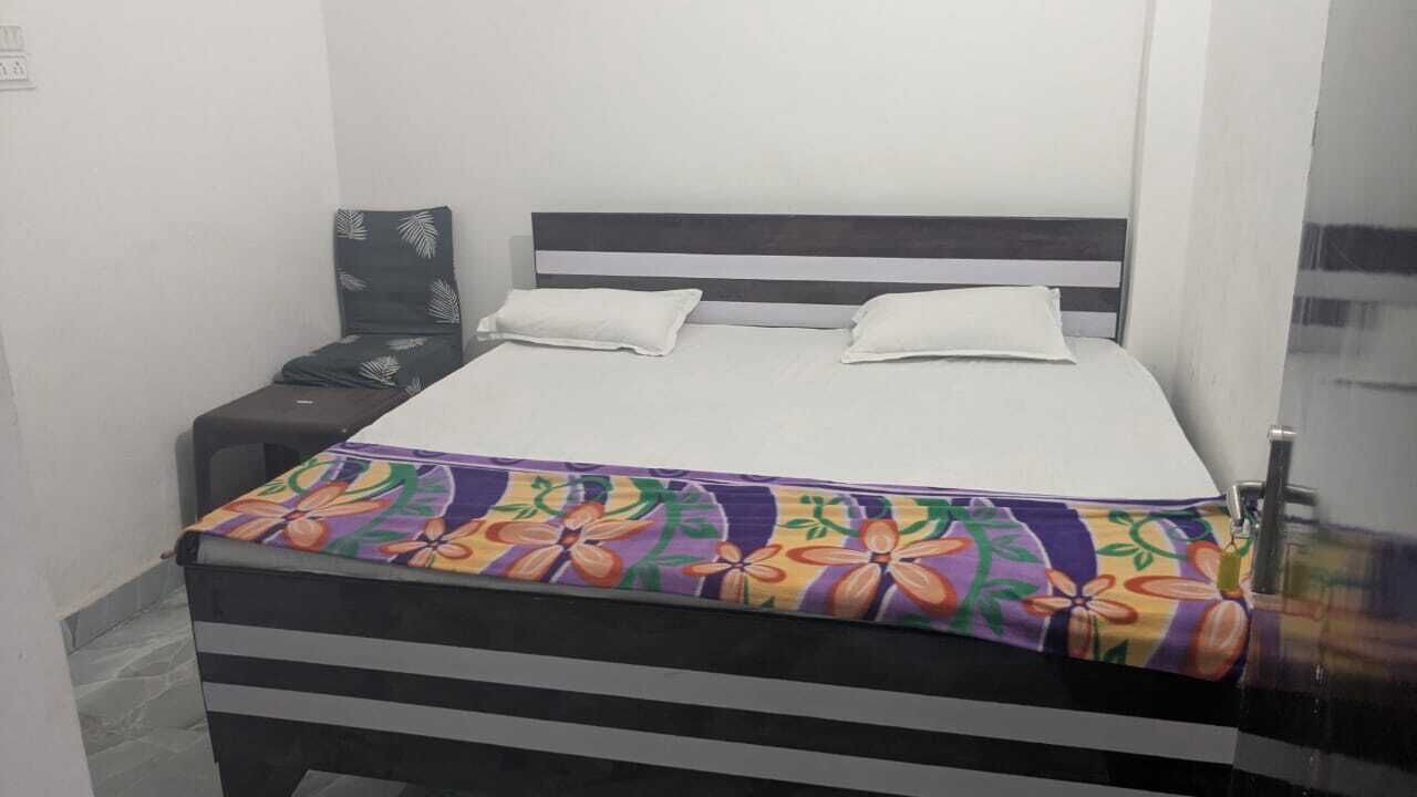 Photo of Bedroom in Robertsganj