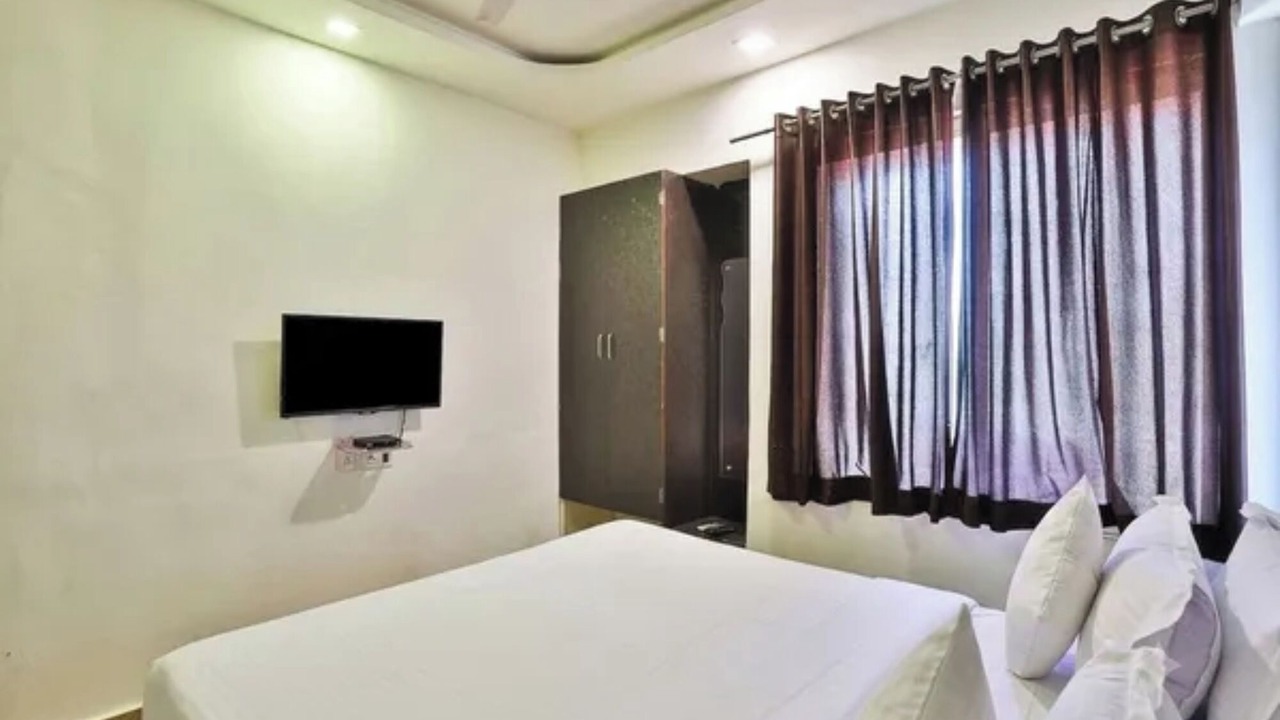 Photo of Bedroom in Gandhinagar