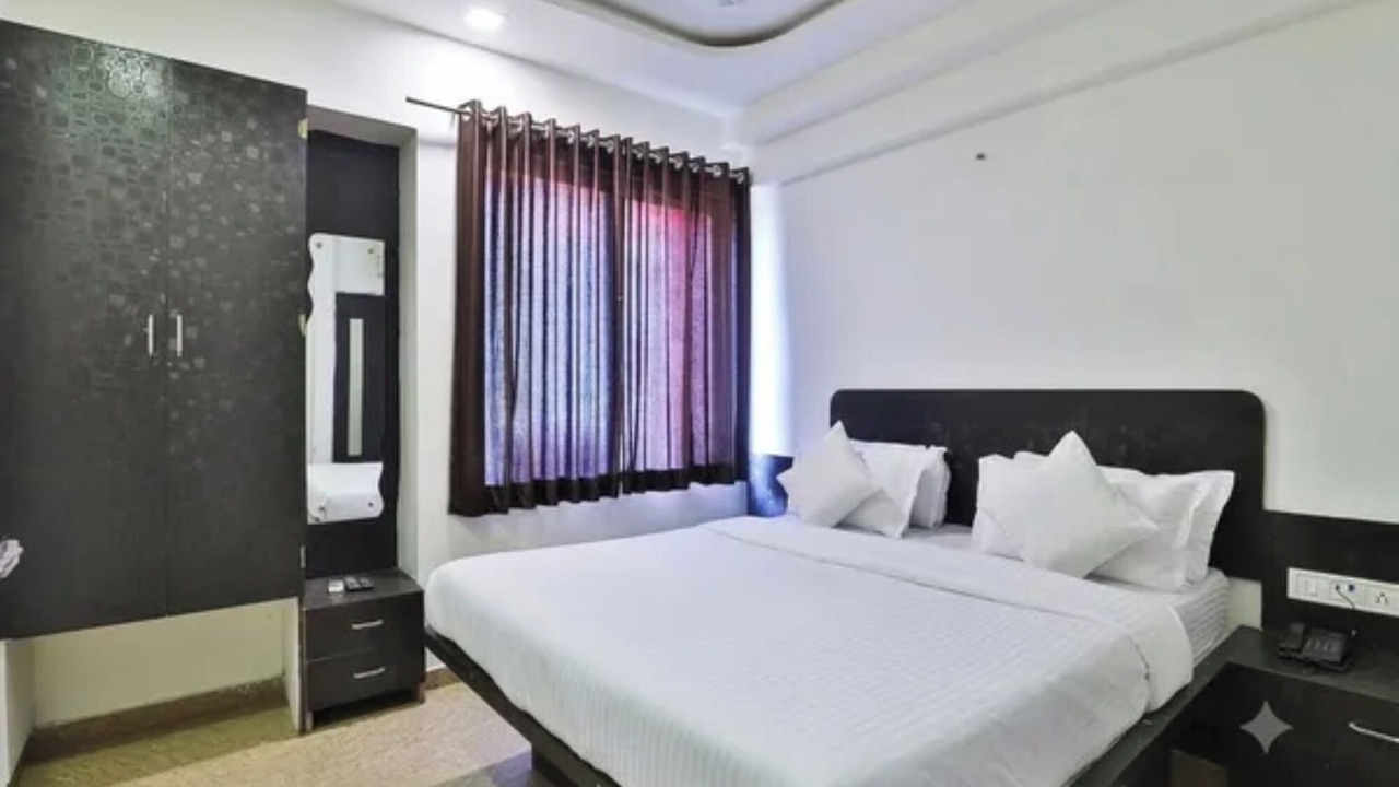 Photo of Bedroom in Gandhinagar