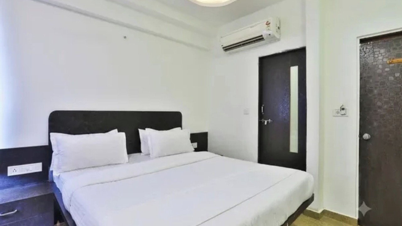 Photo of Bedroom in Gandhinagar