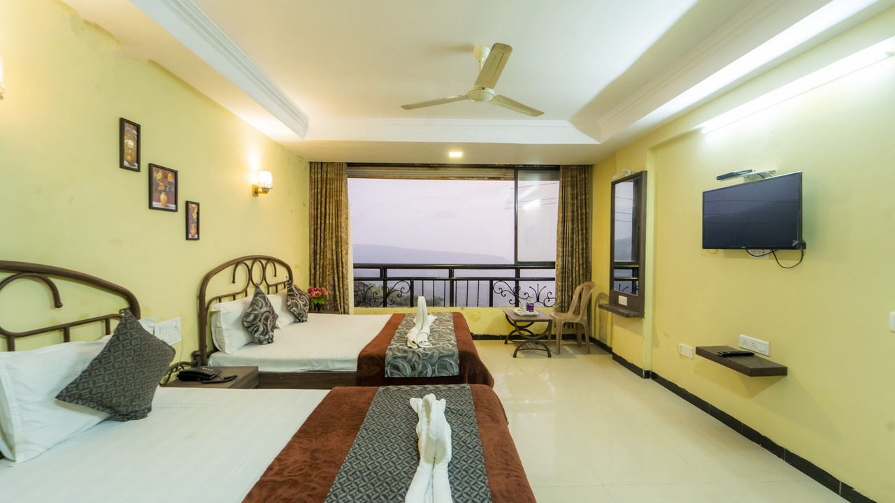Photo of Bedroom in Mahabaleshwar