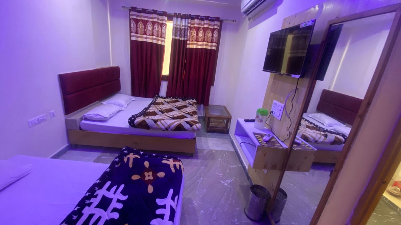 Photo of Bedroom in Srinagar