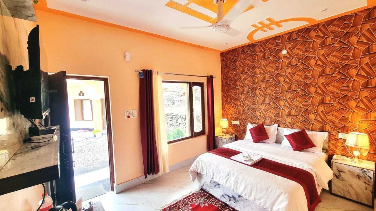 Photo of Bedroom in Barkot