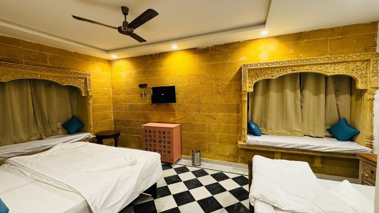 Photo of Bedroom in Amar Sagar Pol