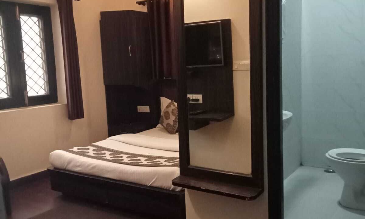 Photo of Bedroom in Dehradun