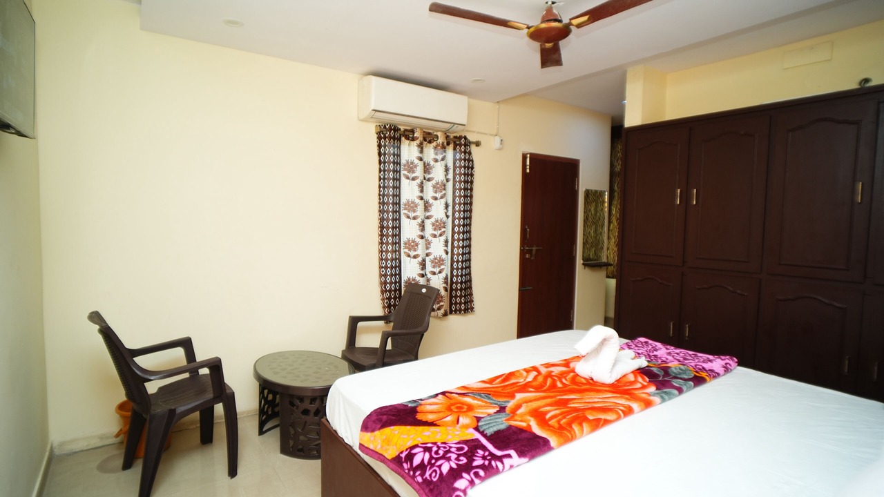 Photo of Bedroom in Kakinada