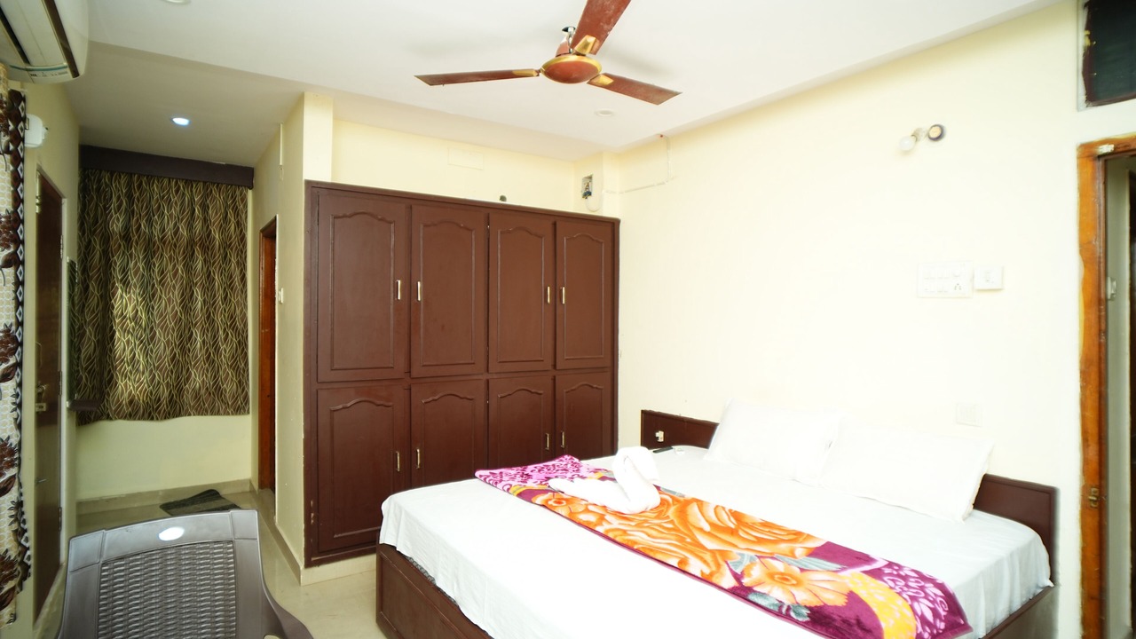 Photo of Bedroom in Kakinada