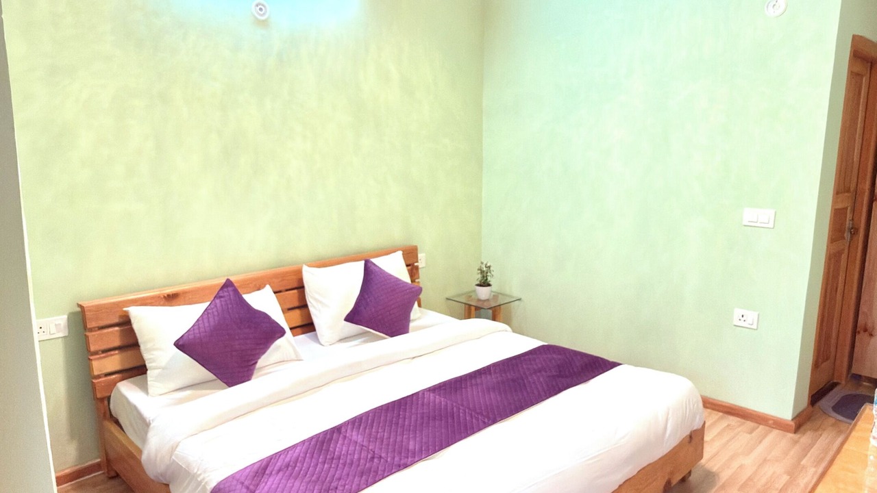 Photo of Bedroom in Nainital