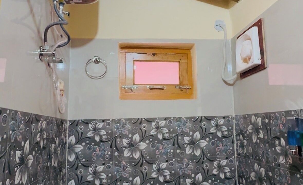 Photo of Bathroom in Nainital