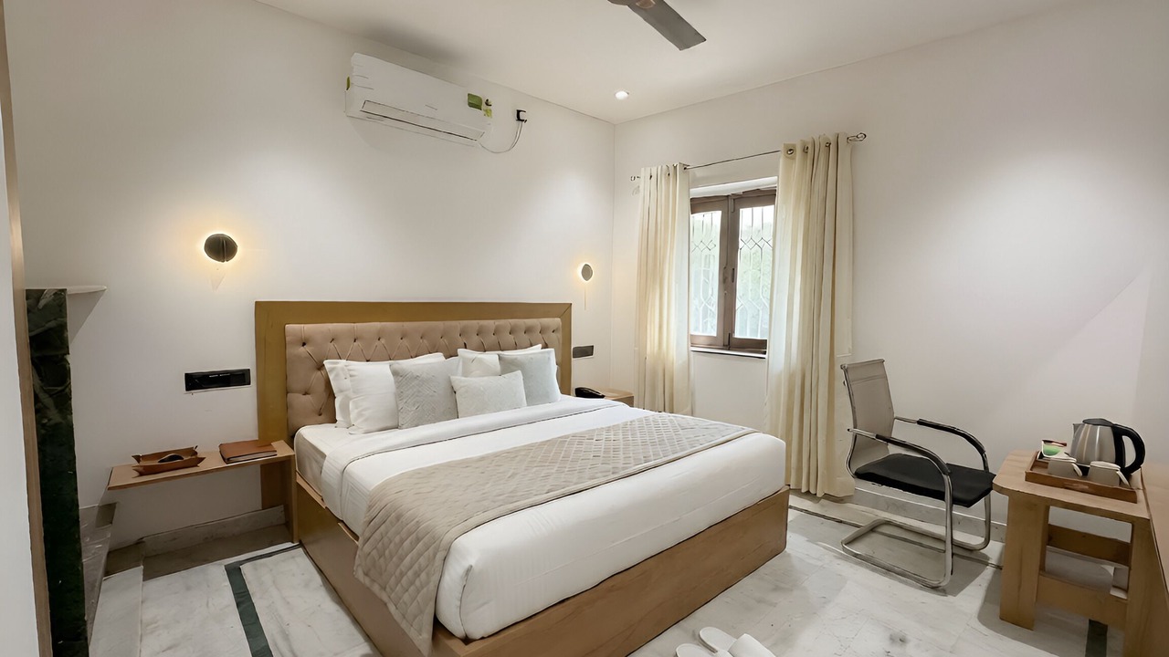 Photo of Bedroom in Mahipalpur Extension