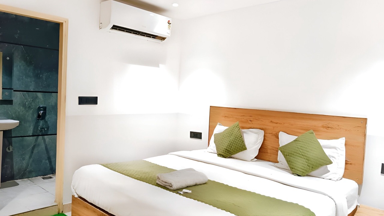 Photo of Bedroom in Mahipalpur Extension