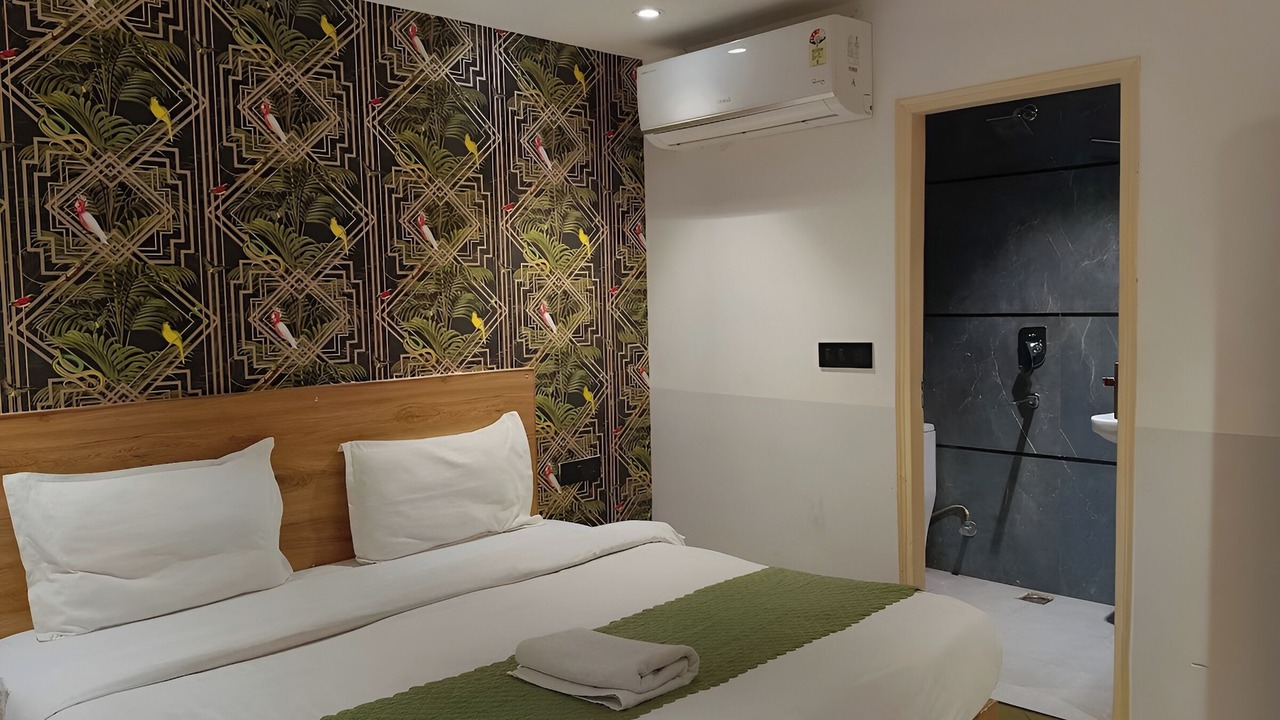 Photo of Bedroom in Mahipalpur Extension